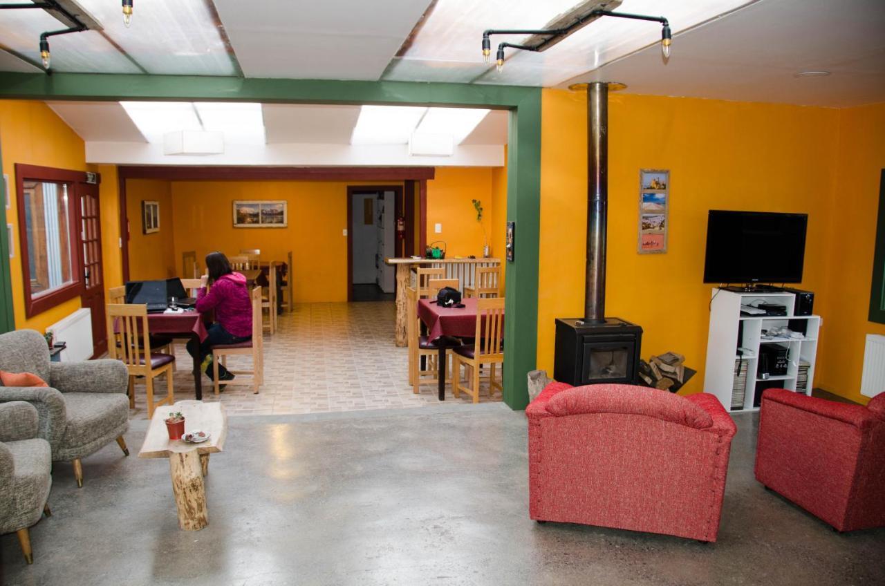 El Patagonico Hostel Πουέρτο Νατάλες Εξωτερικό φωτογραφία